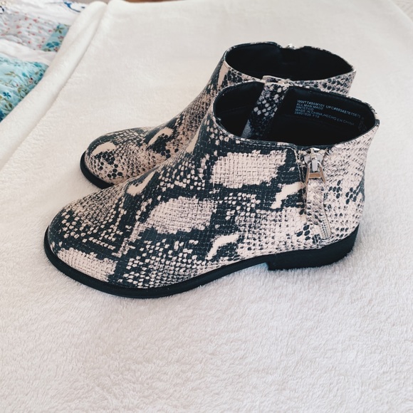 Snakeskin Booties - Picture 1 of 3